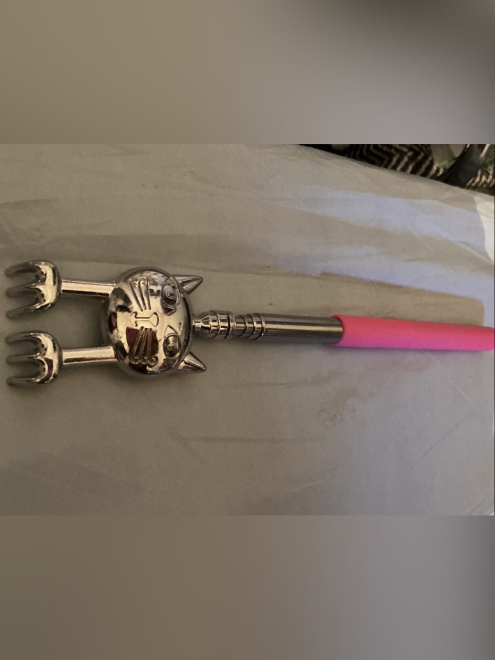 Kitty cat Pink Handle Extendable Back Scratcher - Home Accents